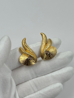 Клипсы с брашировкой Monet