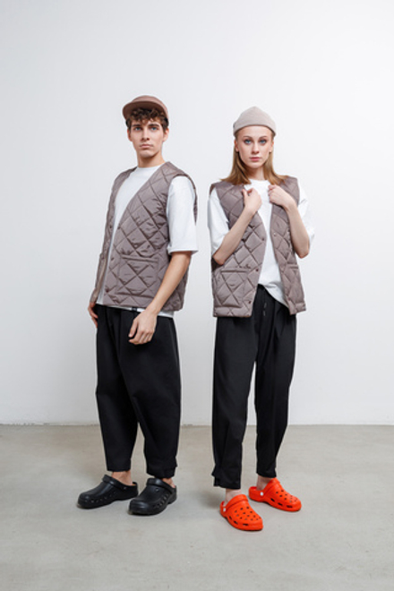 Жилет стеганый мокко