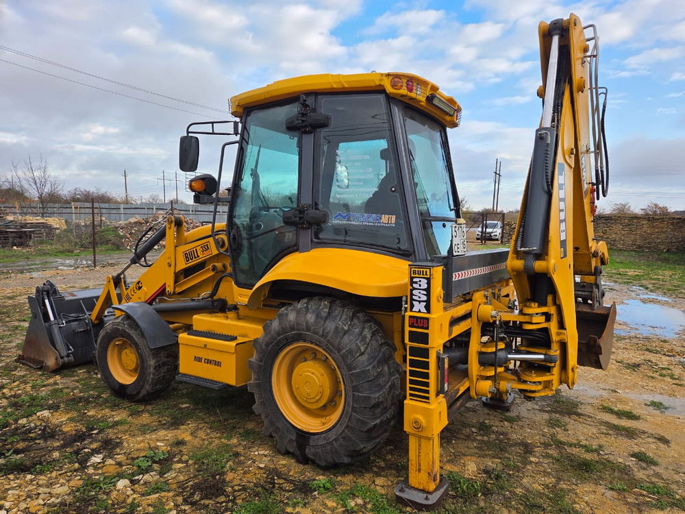 Bull 3SX Экскаватор-погрузчик 3SX-PLUS (Дизельный, 4,6 л, 122 л.с., АТ)