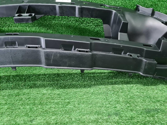 Кронштейн переднего бампера Mercedes GLE C292 (2015-2019)