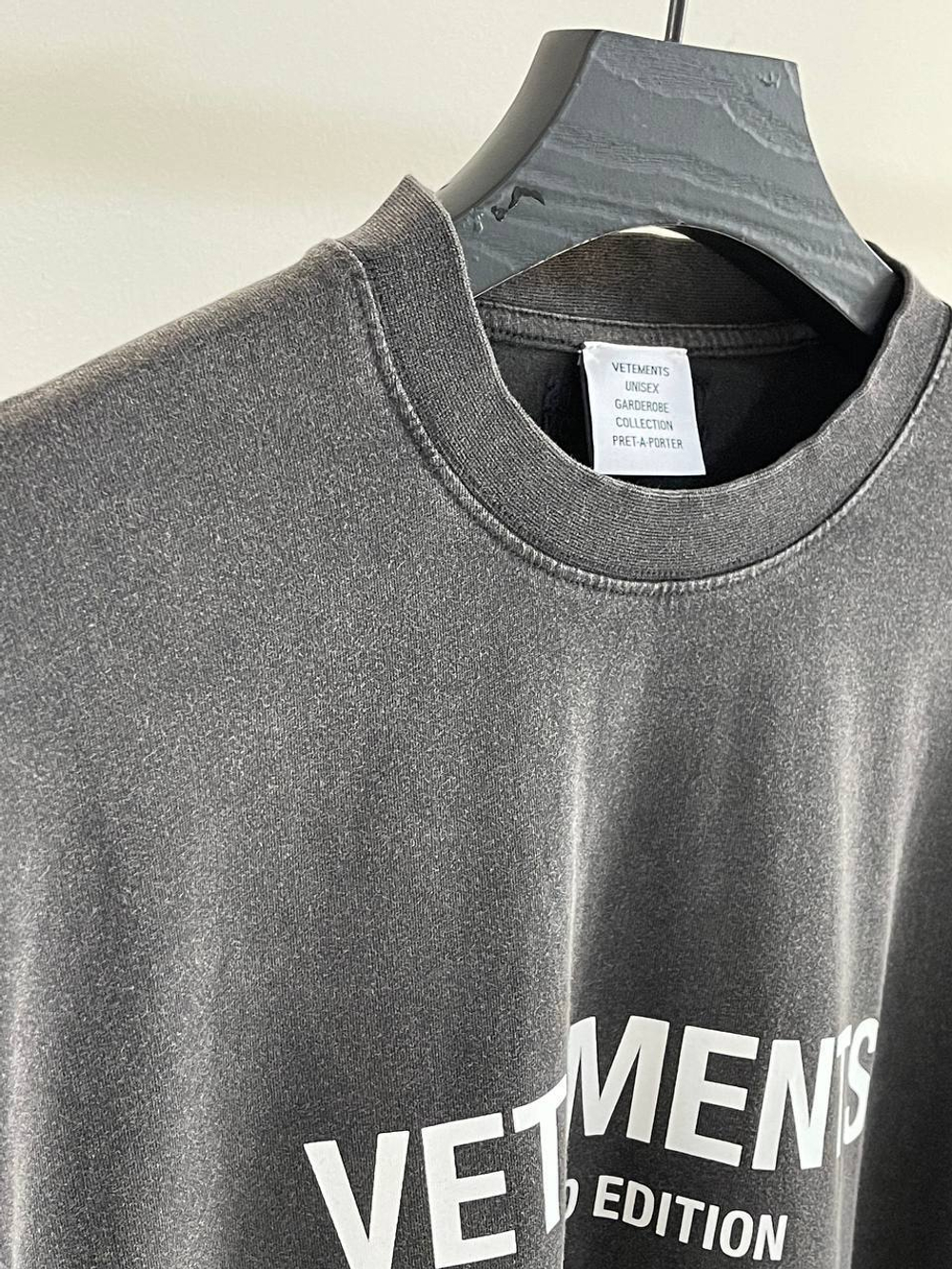 Футболка Vetements