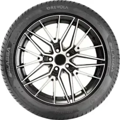 Lassa Revola 245/45 R18 100Y XL