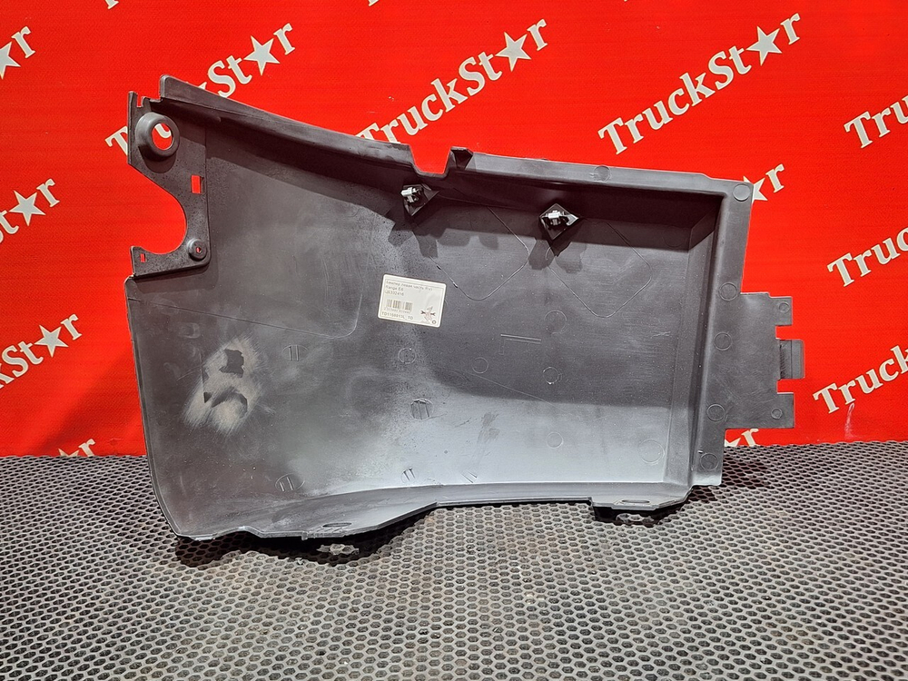 Угол бампера левый