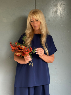 Костюм  /чернильный