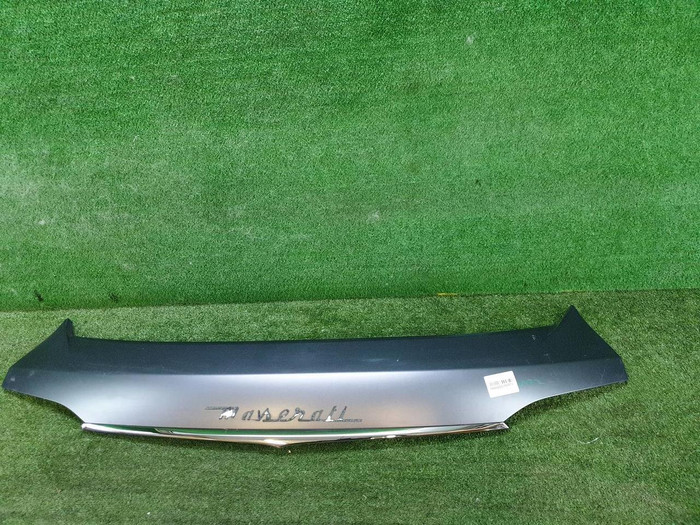 Спойлер крышки багажника Maserati Levante (2016-2020)