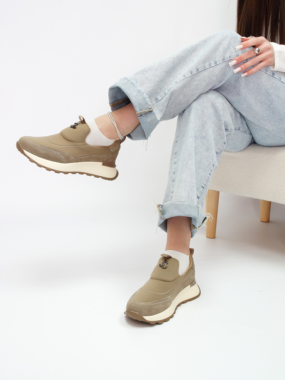 Кроссовки женские демисезонные