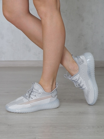 Кроссовки женские летние