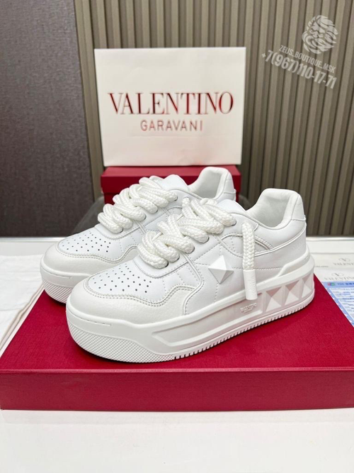 Кроссовки Valentino