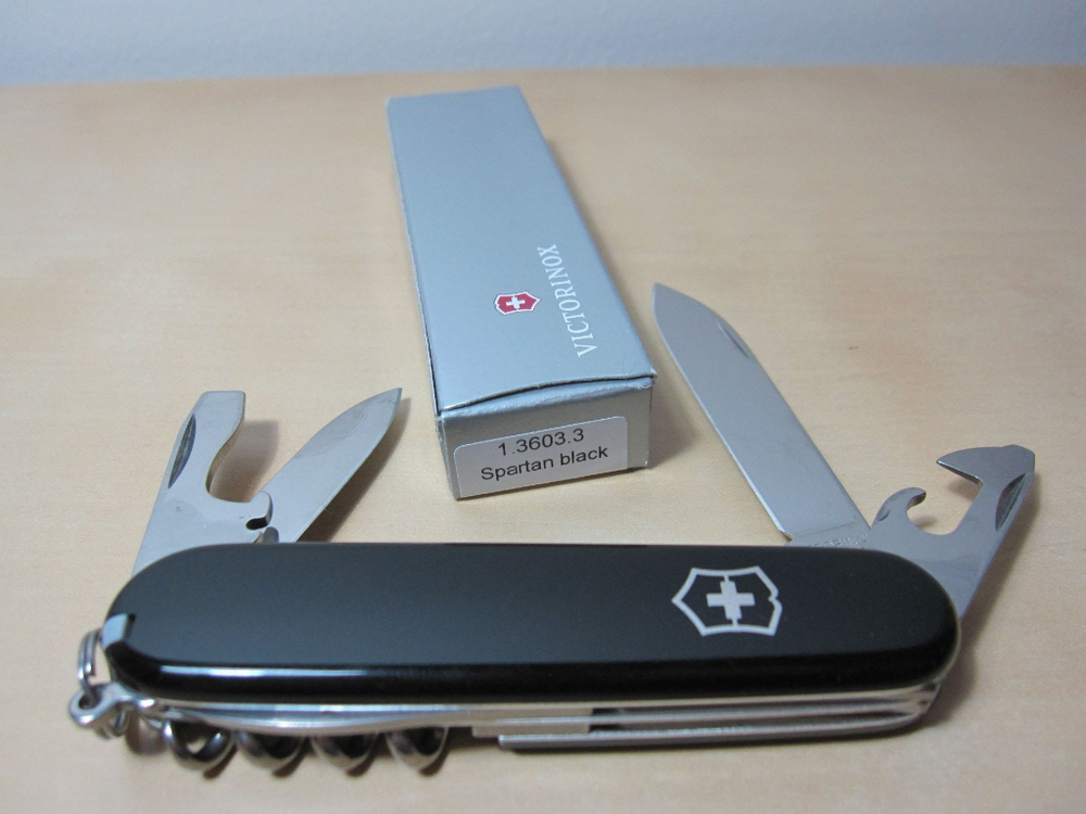 Нож Victorinox Spartan, 91мм, 12 функций, черный, 1.3603.3