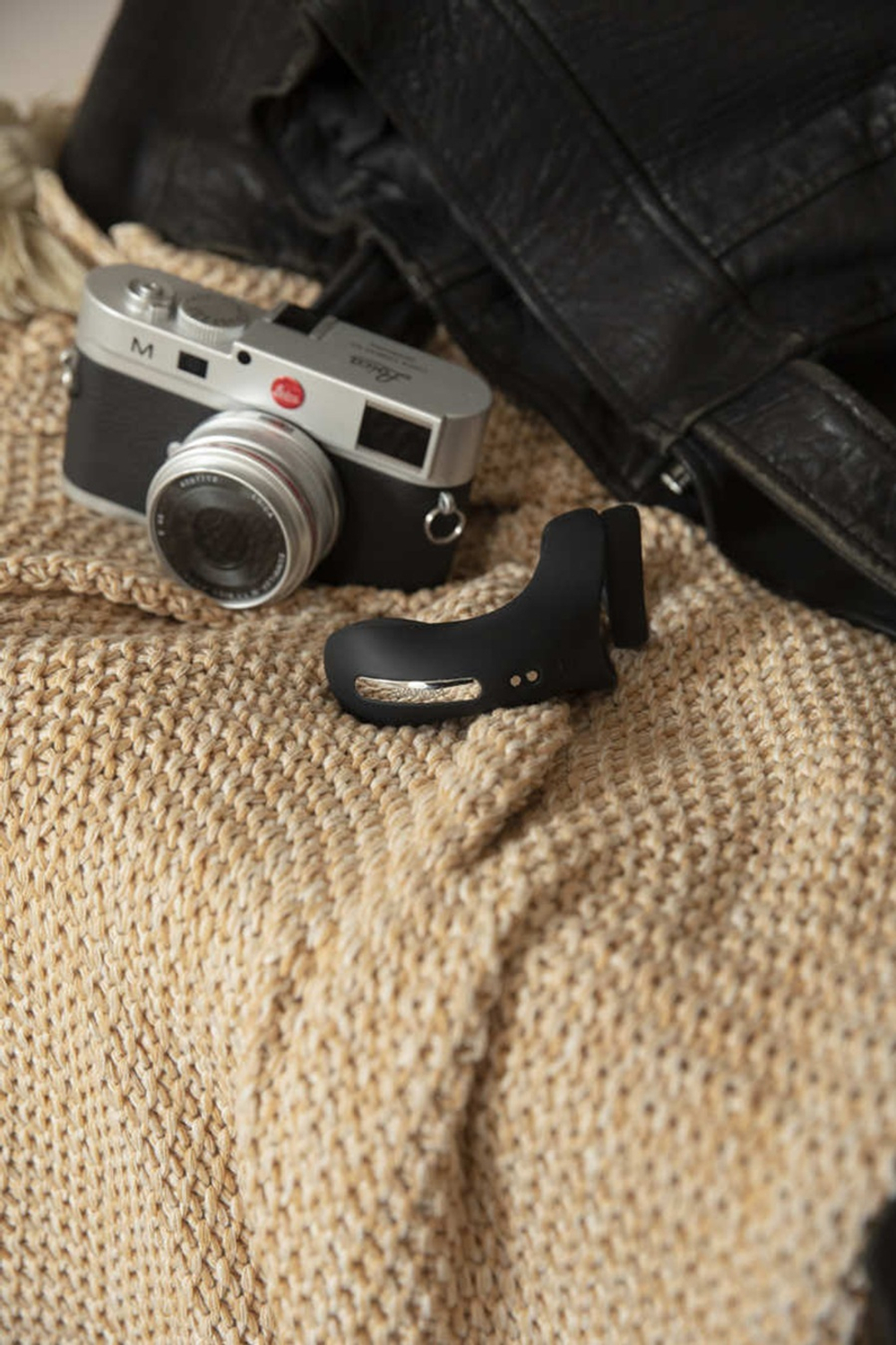 Вибростимулятор промежности с двойным кольцом Svakom Benedict чёрный