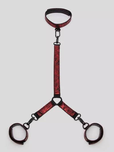 Ошейник с наручниками Reversible Faux Leather Collar and Wrist (Цвет: красный с черным)