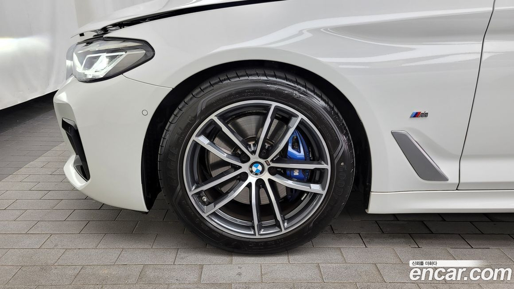BMW 5 Series (G30) 520i M Sports (09.2022)