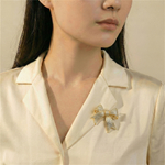 Брошь Fiore Luna Бантик Zircon XR00397B1 BW/G