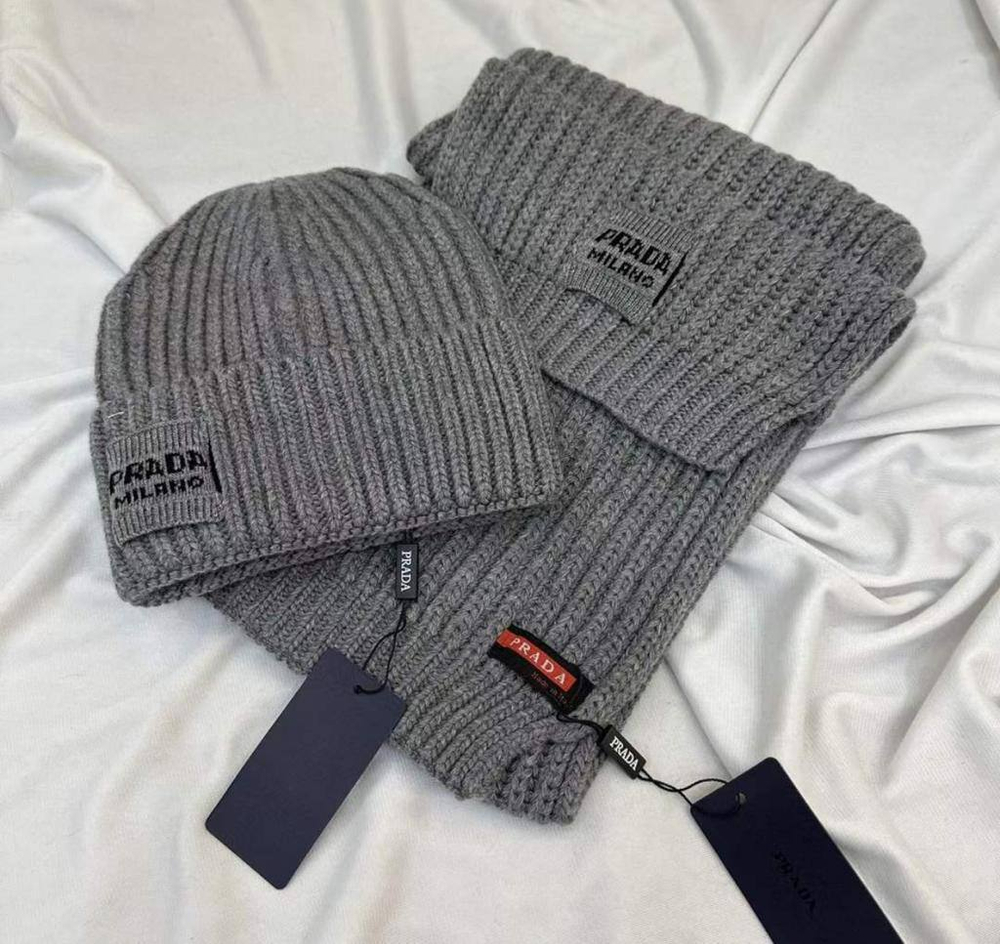 Комплект шапка и шарф Prada, арт. 463852002