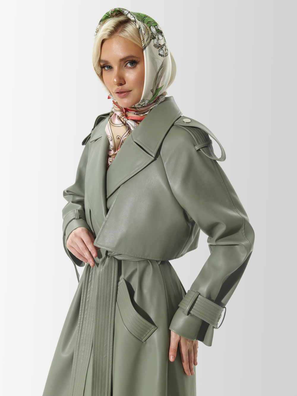 Платок «Яйцо Фаберже Ландыши» 100% шёлк жемчужный