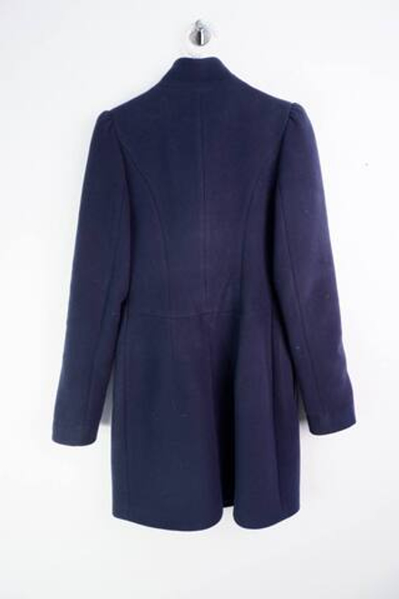 Пальто Venisa стильное, визуально на 42 размер