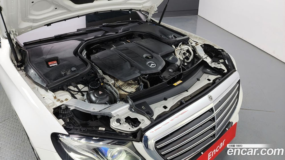 Mercedes-Benz E-Class W213 E220d 4MATIC Exclusive (05.2020)