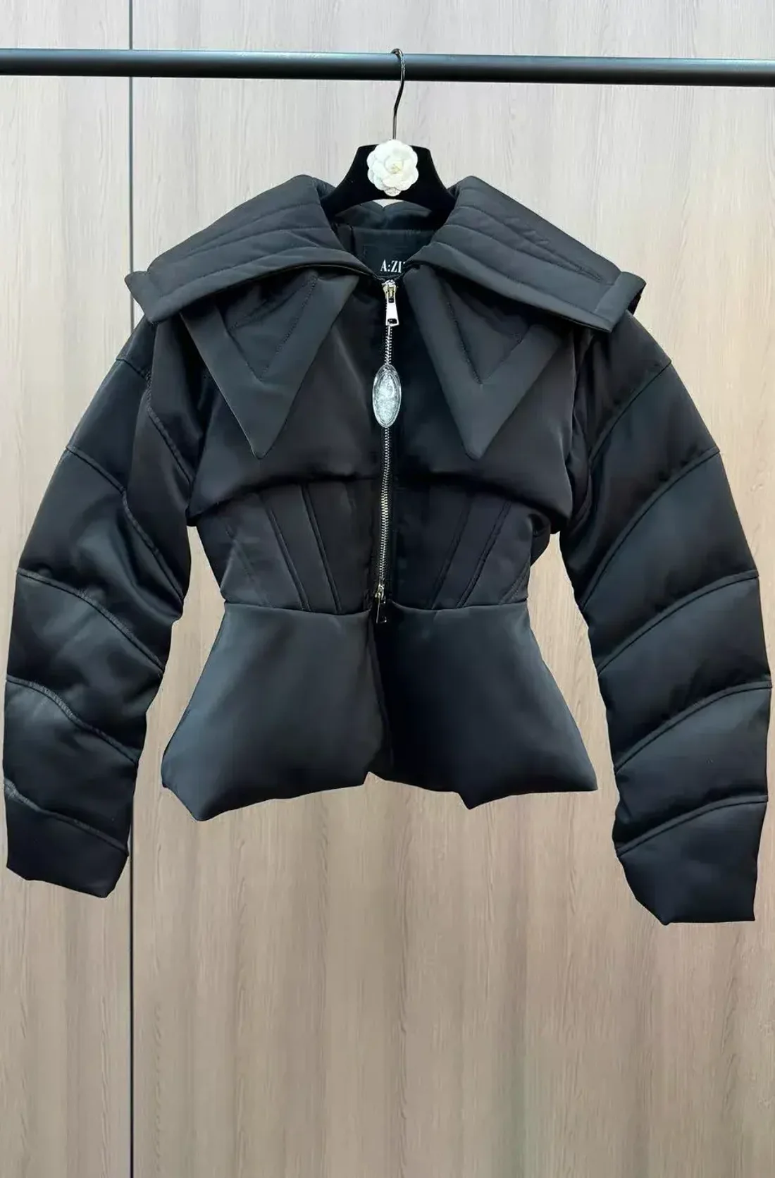 Женский короткий пуховик «KYLIE»