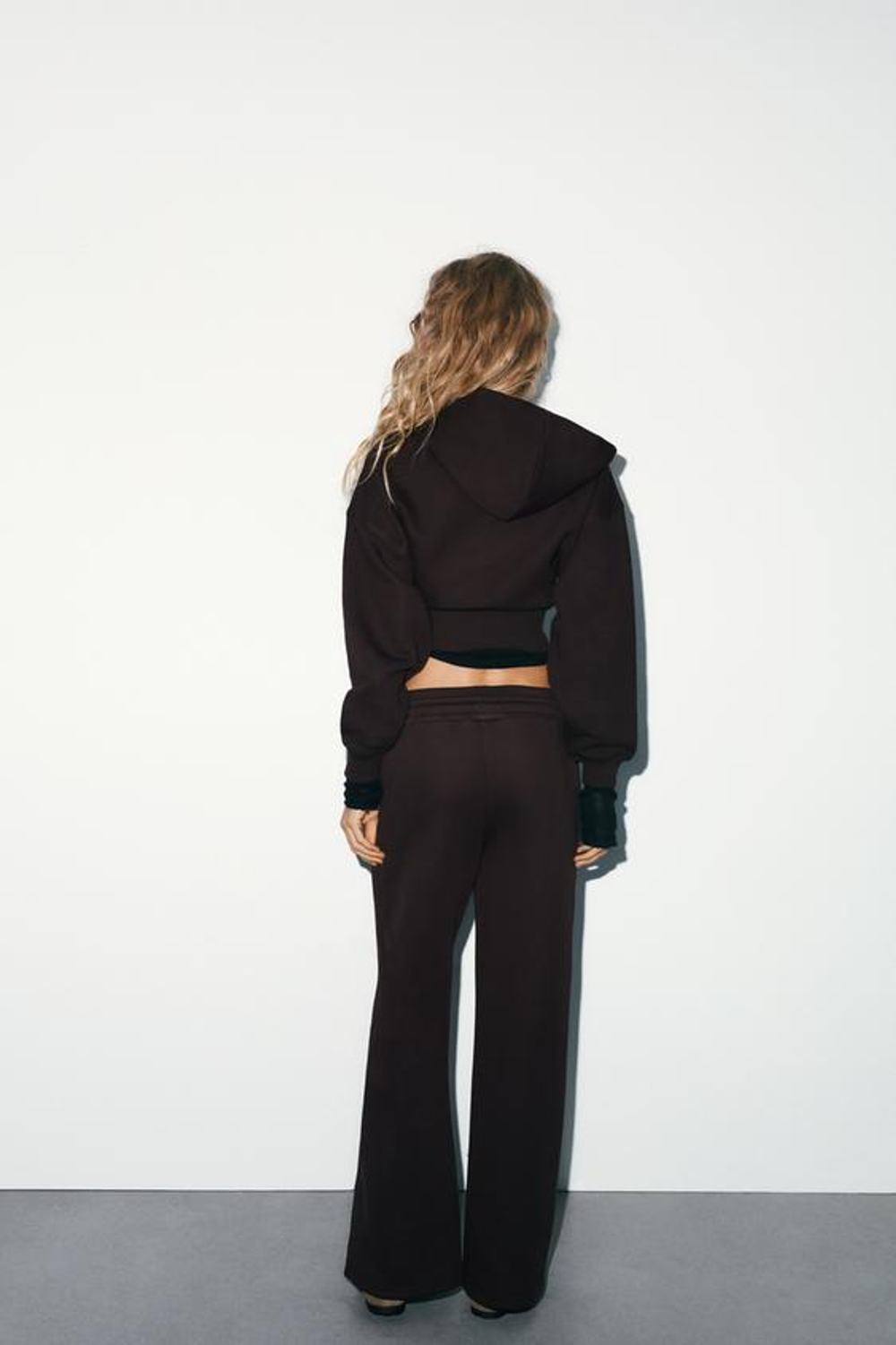 Брюки из трикотажа с прямыми брючинами - ZARA