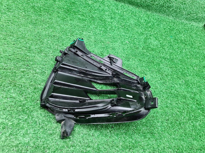 Накладка ПТФ левая Kia K5 (2019-2023)