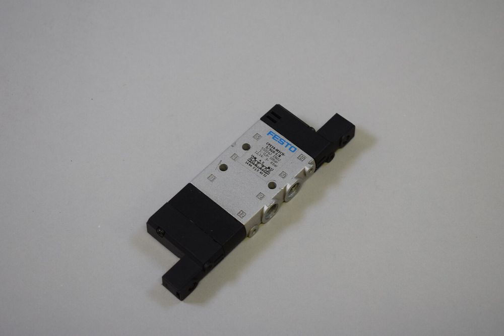 FESTO CPE14-M1CH-5/3GS-1/8