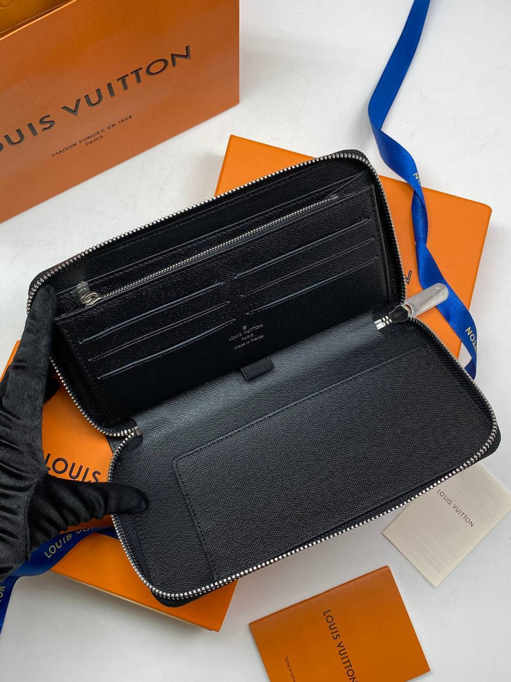 Кошелёк Louis Vuitton