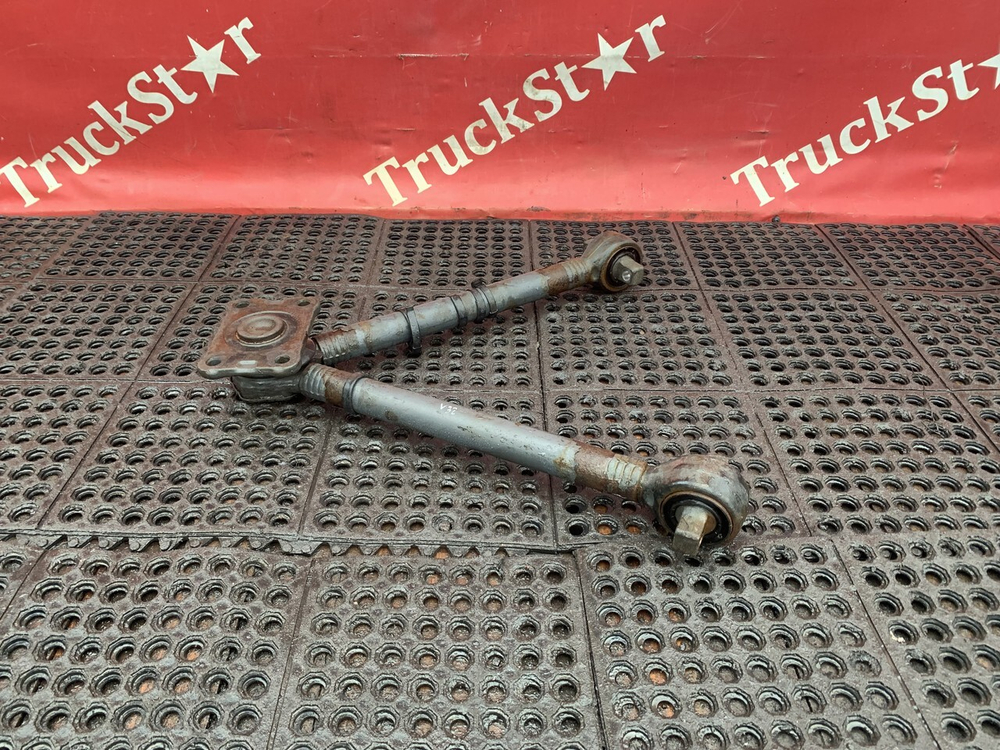 Тяга реактивная V-образная 2017г.