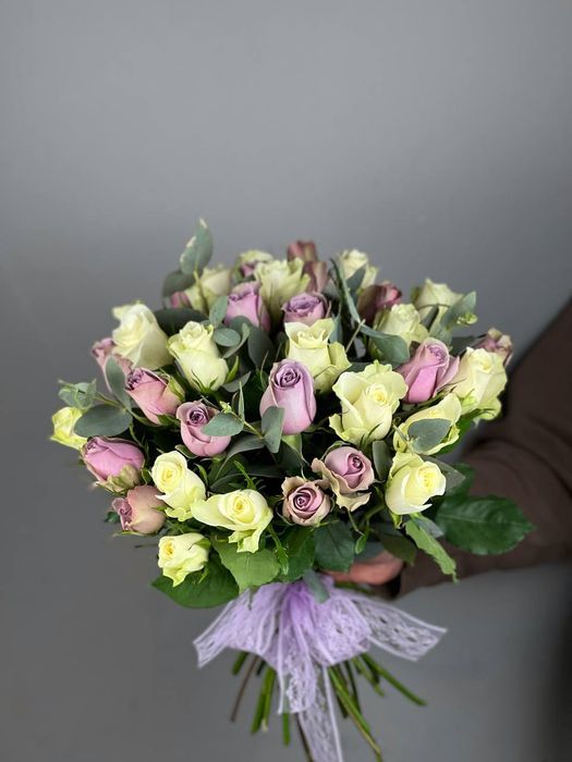 Букет роз Атена и Саманта Бридал  с эвкалиптом 40 см (под ленту)