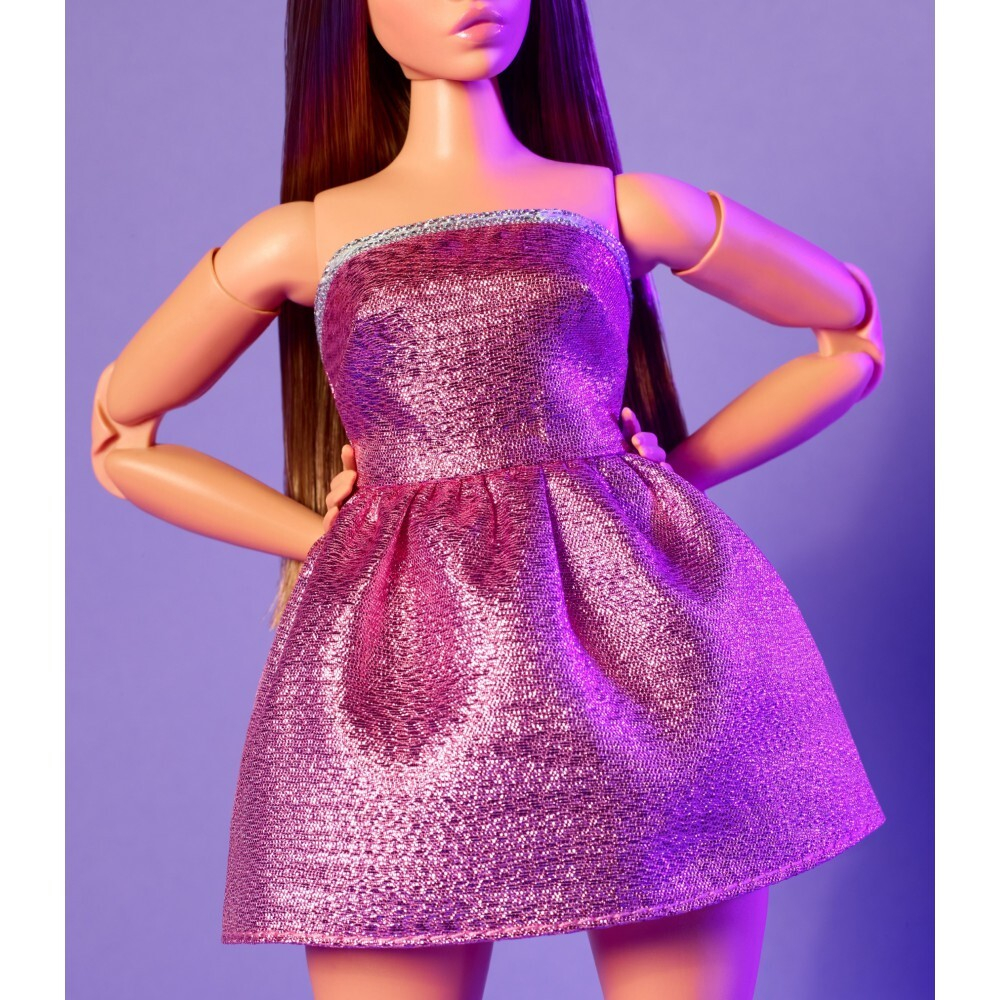 Barbie Signature Looks - Кукла брюнетка в сверкающем розовом платье HRM16 / артикул   GXB28 HRM16  / GTIN 194735180783