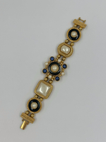 Браслет с эмалью и «жемчугом»