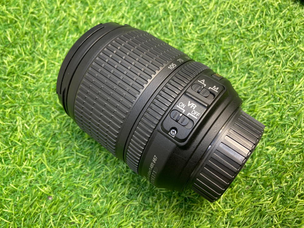 Nikon 18-105mm 3.5-5.6G AF-S ED DX VR Nikkor