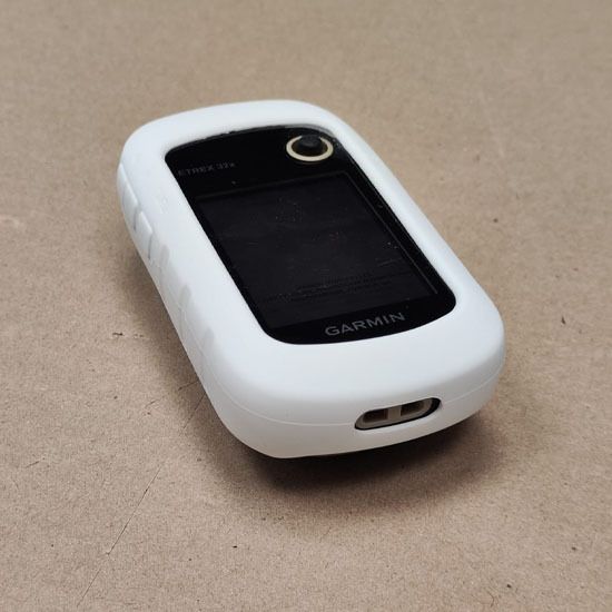 Чехол для Garmin eTrex силиконовый бампер (Белый)