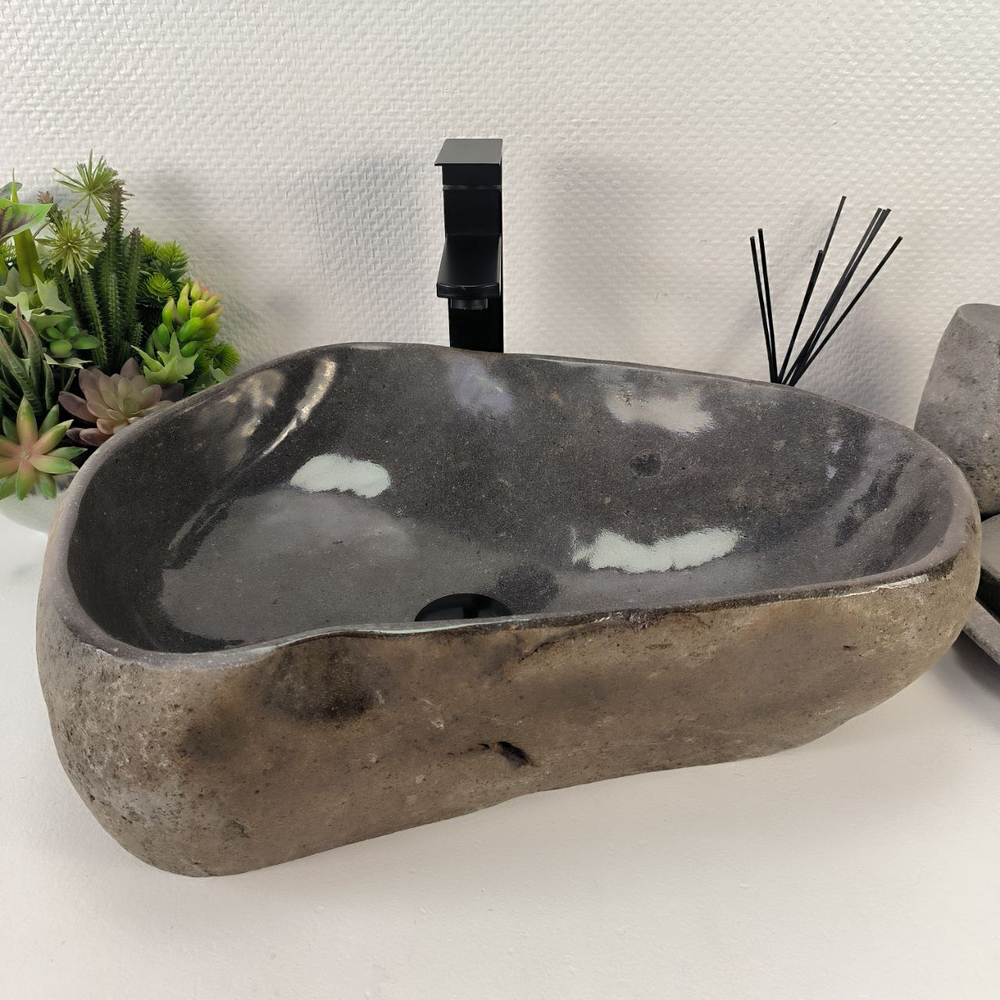 Раковина из речного камня RS-64865 56*41*15 0862