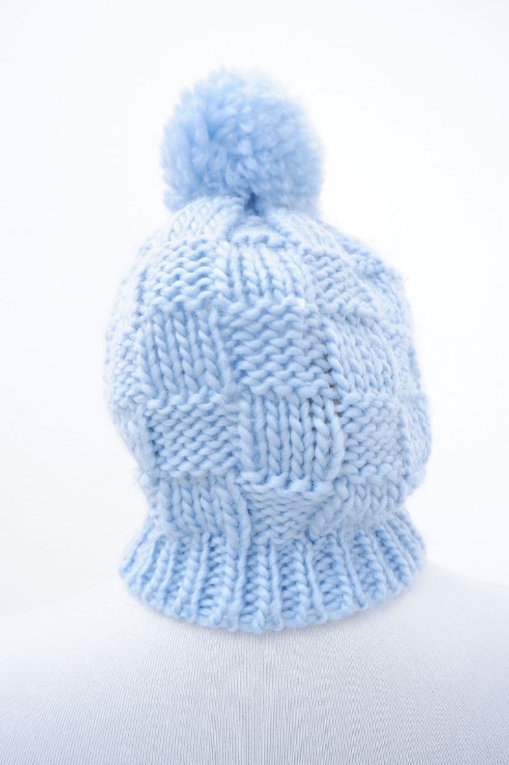 Шапка вязаная на 5/6 лет