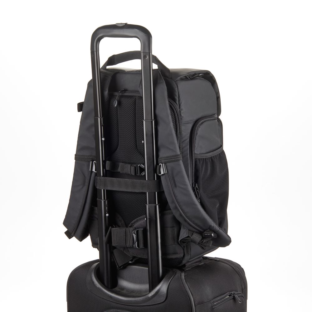 Фоторюкзак Tenba Axis v2 Tactical LT Backpack 18 Black 637-766