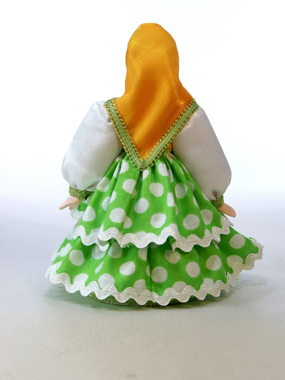 Кукла фарфоровая Русская Матрёшка