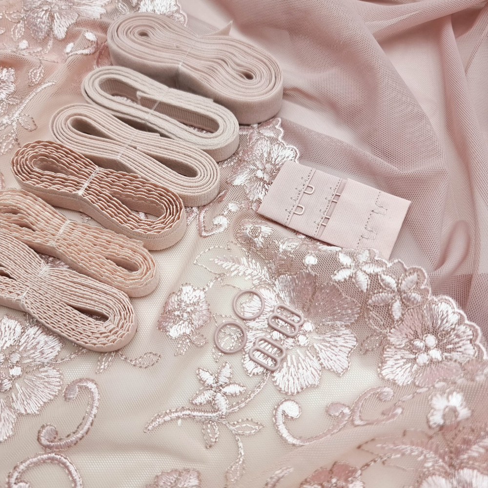 Вышивка на сетке ПУДРА, 18см