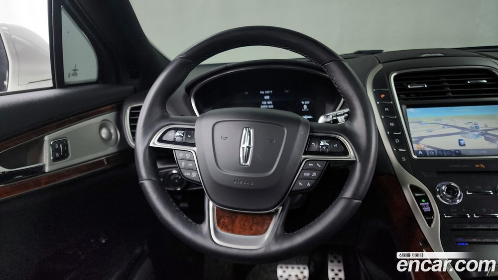Lincoln Nautilus 2.7 202A AWD (01.2021)