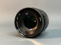 Panasonic Nocticron 42.5mm f/1.2 Asph DG O.I.S.