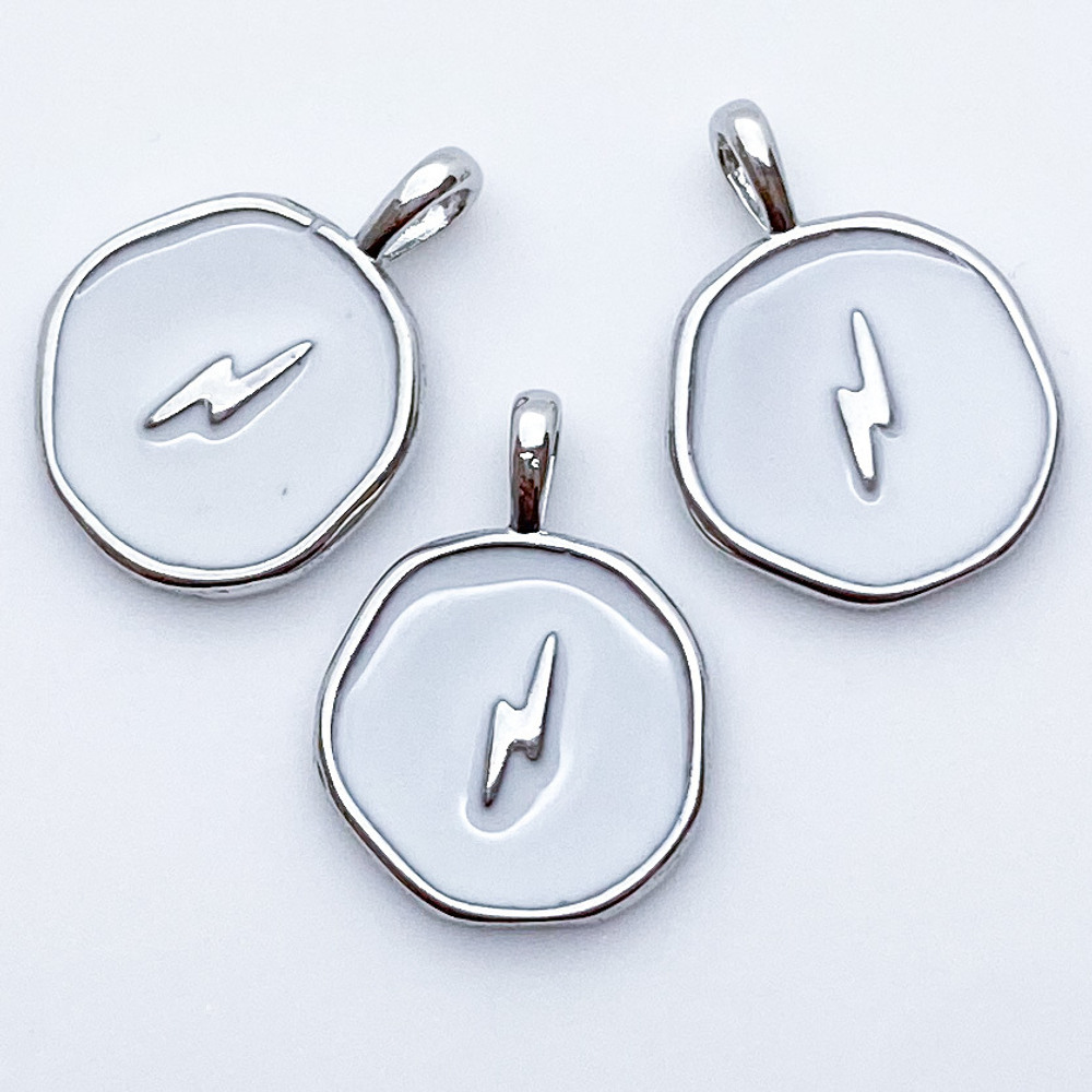 Подвеска Молния, цвет серебро+белый, размер 17*13 мм, цена за 1 шт