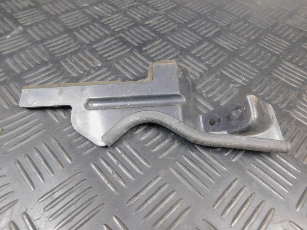 Пластик внутренний Kawasaki ZZR 400 98 14090-1292 053082