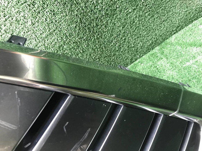 Решетка радиатора Lexus LX 3 (2015-2023)