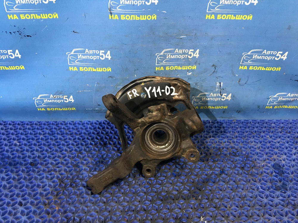 Ступица передняя правая NISSAN AD 1999