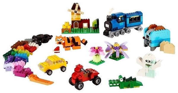 Конструктор LEGO Classic 10696 Средняя коробка творческих кирпичиков