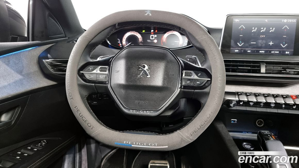Peugeot 5008 2 Generation 1.2 Pure Tech GT (05.2022)