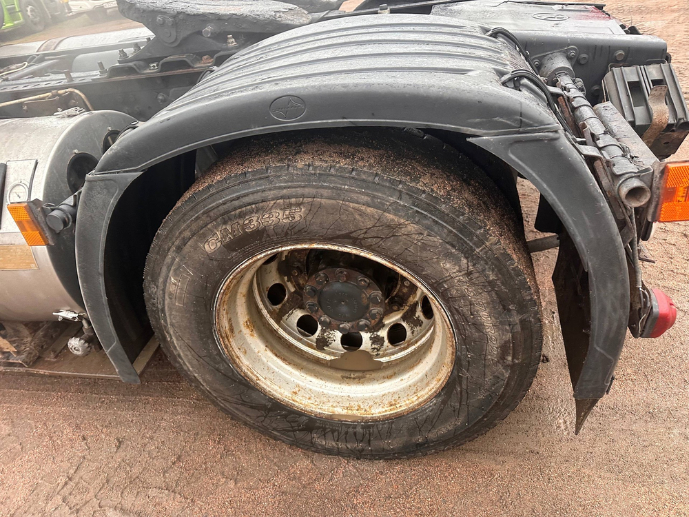 КамАЗ 5490 4x2 Седельный тягач 5490-095-68 (Дизельный, 12,0 л, 428 л.с., МТ)