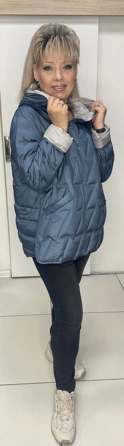 Весенне-осенняя курточка в джинсовом цвете