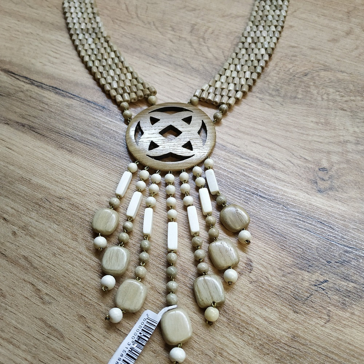 Колье Венера, дерево, 46 см