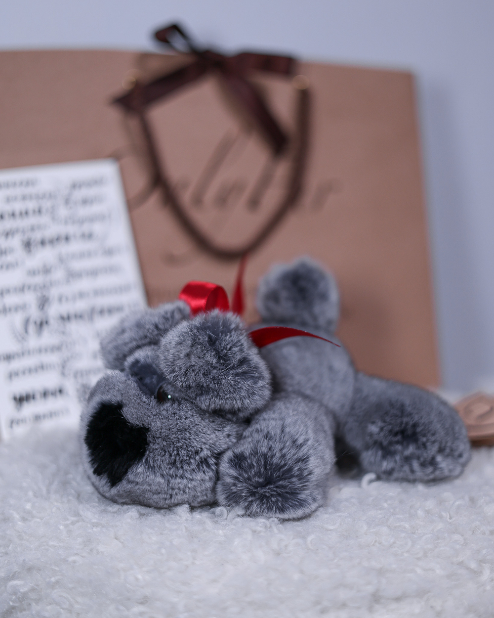 Собака Шанель маленькая (коричневая)