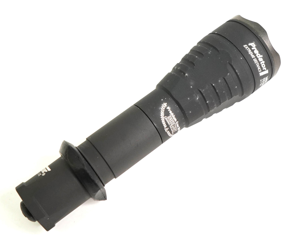 Тактический фонарь ARMYTEK PREDATOR XP-E2